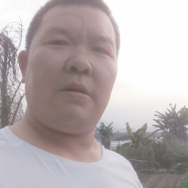 HH玉HH的照片