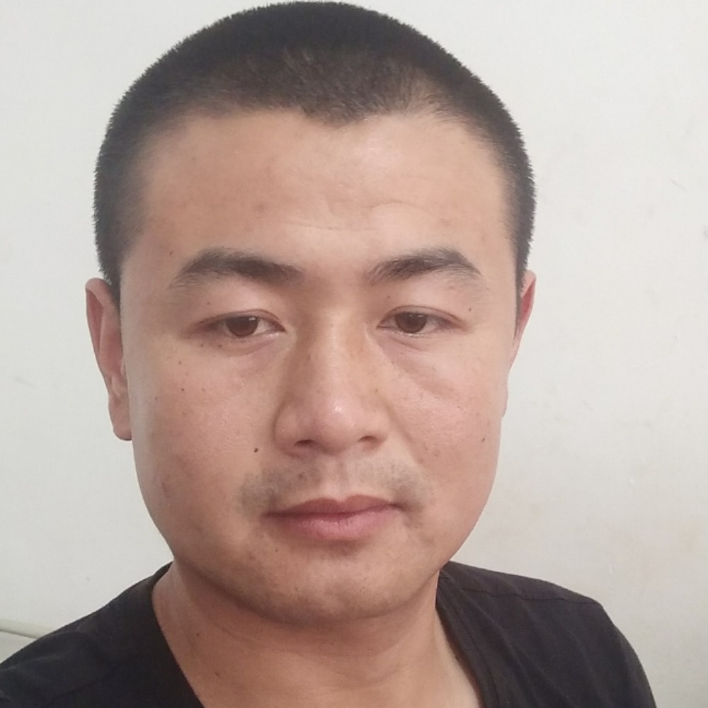 戚雷的照片