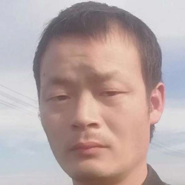 抱紧的照片