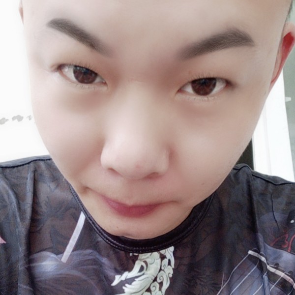 浅陌挽手失眠的照片