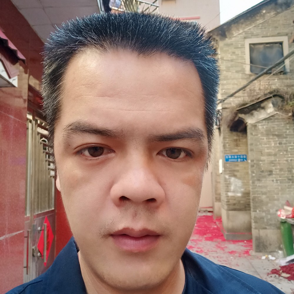 吃羊的色狼的照片