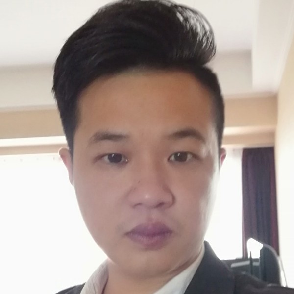 帅气演变舞蹈的照片