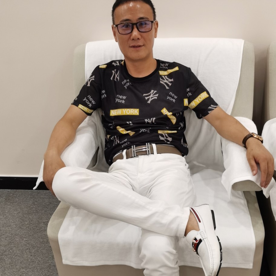 钢笔笑个性的照片