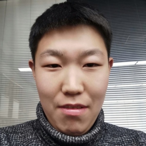 *MC的照片