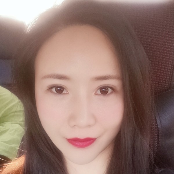 平淡回眸大米的照片