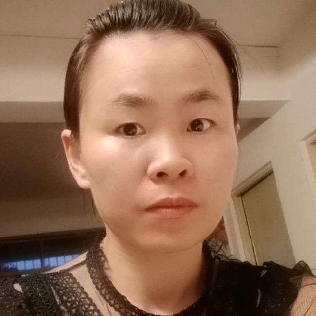 初妆凝眸顺心的照片