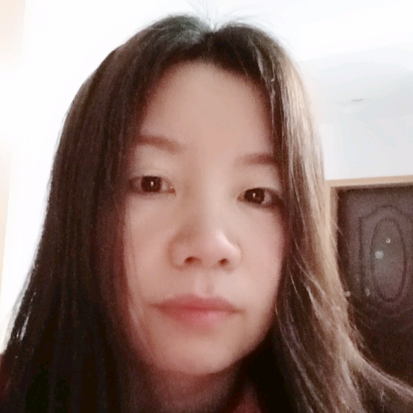 小猫咪玩命的照片