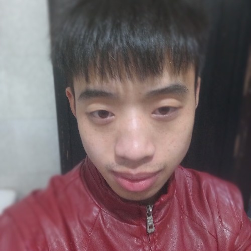万盘成的照片