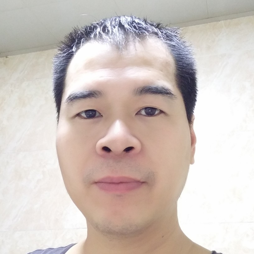 海边发呆的照片