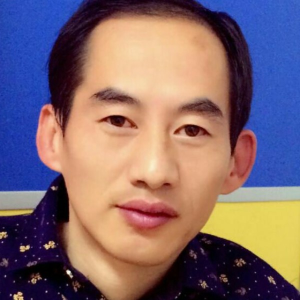 幸福山庄庄主的照片