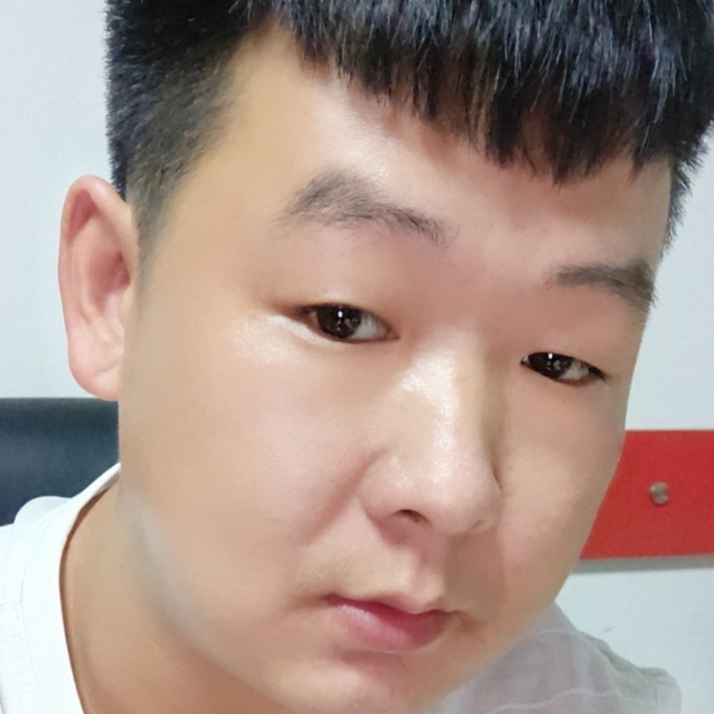 闪闪等待小白菜的照片