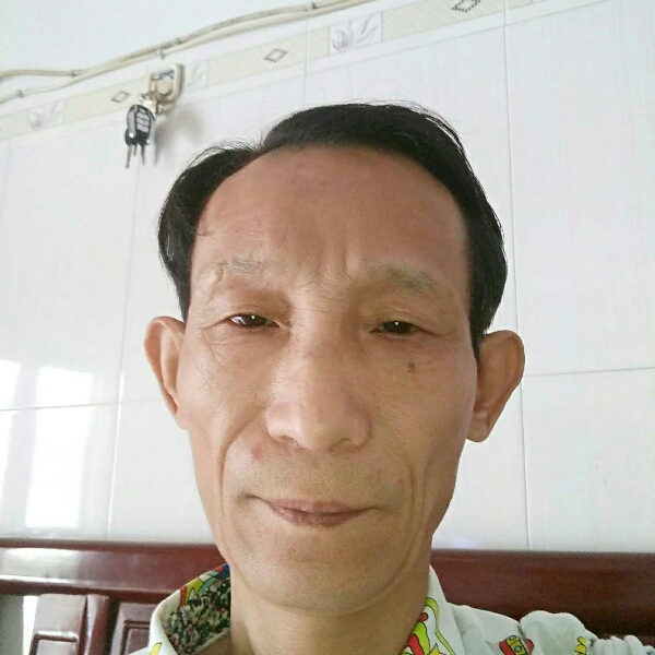 强健火龙果的照片