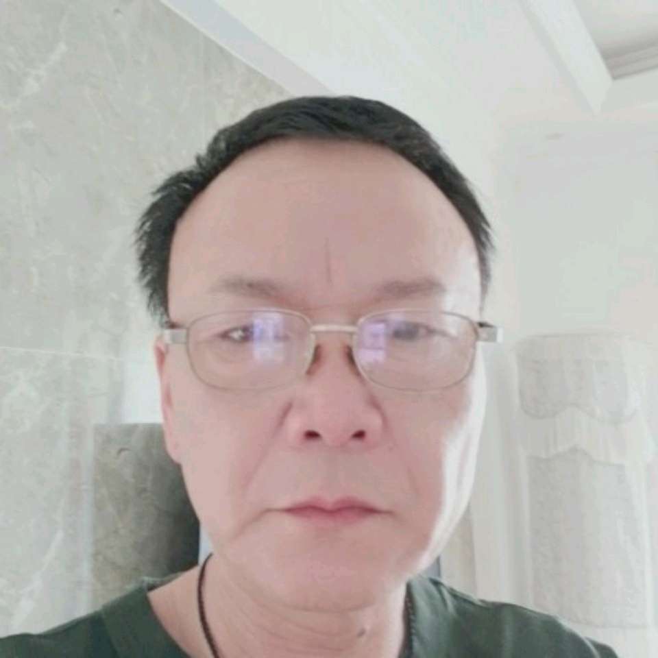 隐忍方青花的照片