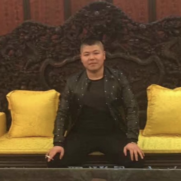 海边男人168的照片