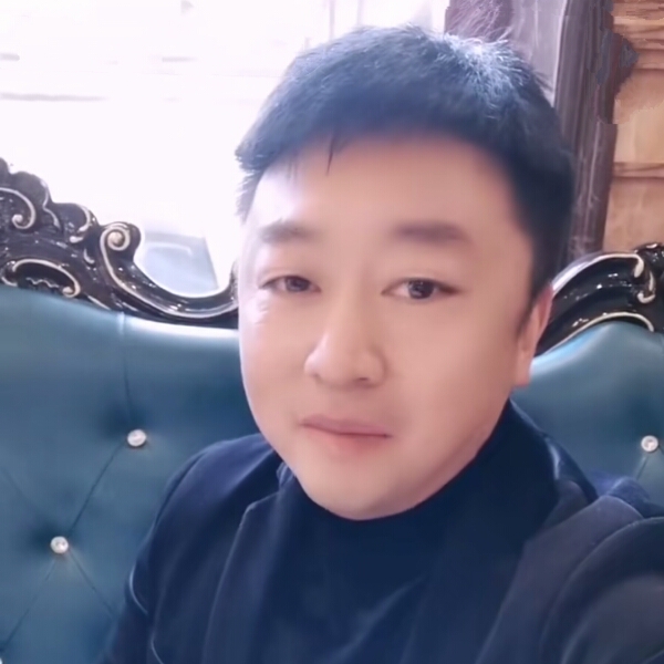 方朔的照片
