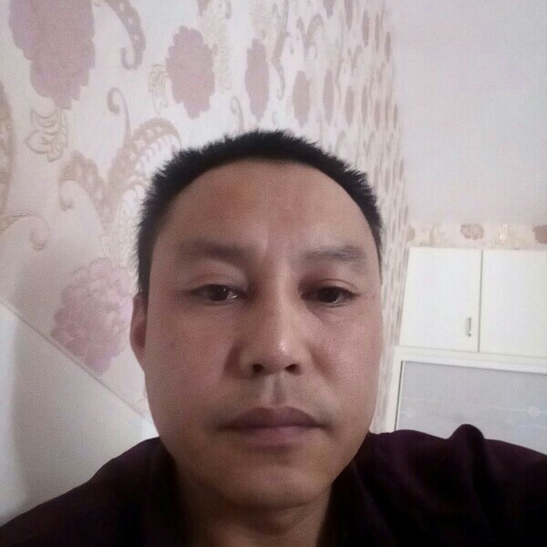 一人难以入眠的照片