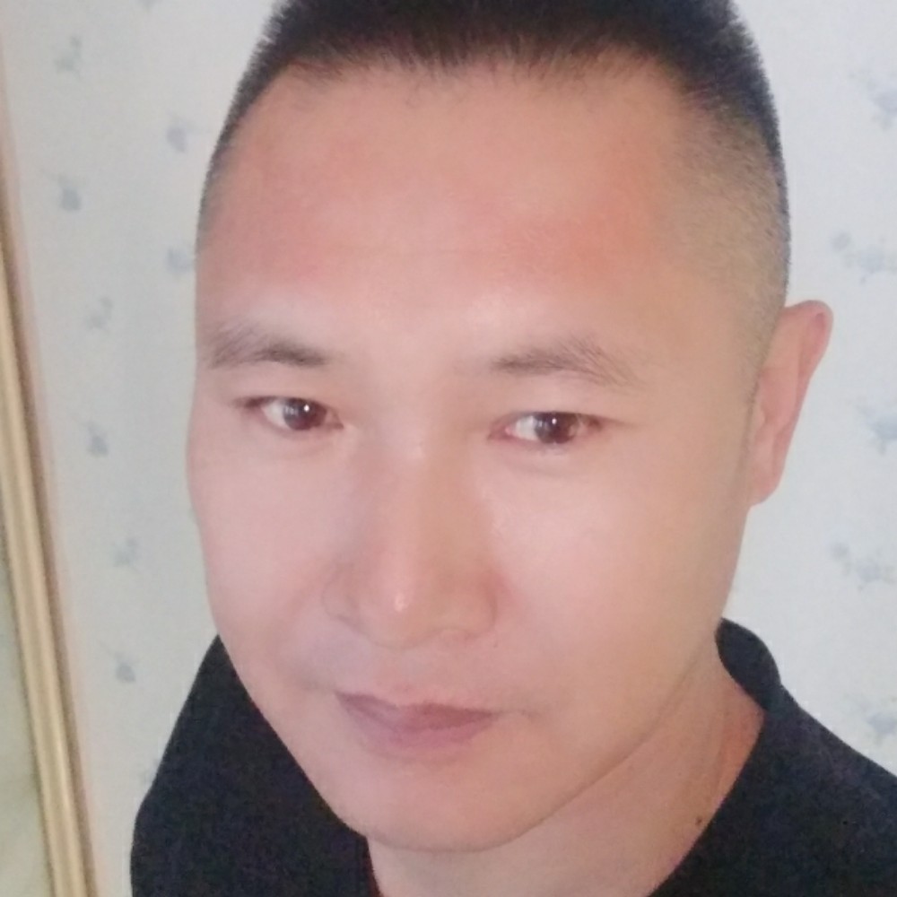 寒冷迎红酒的照片