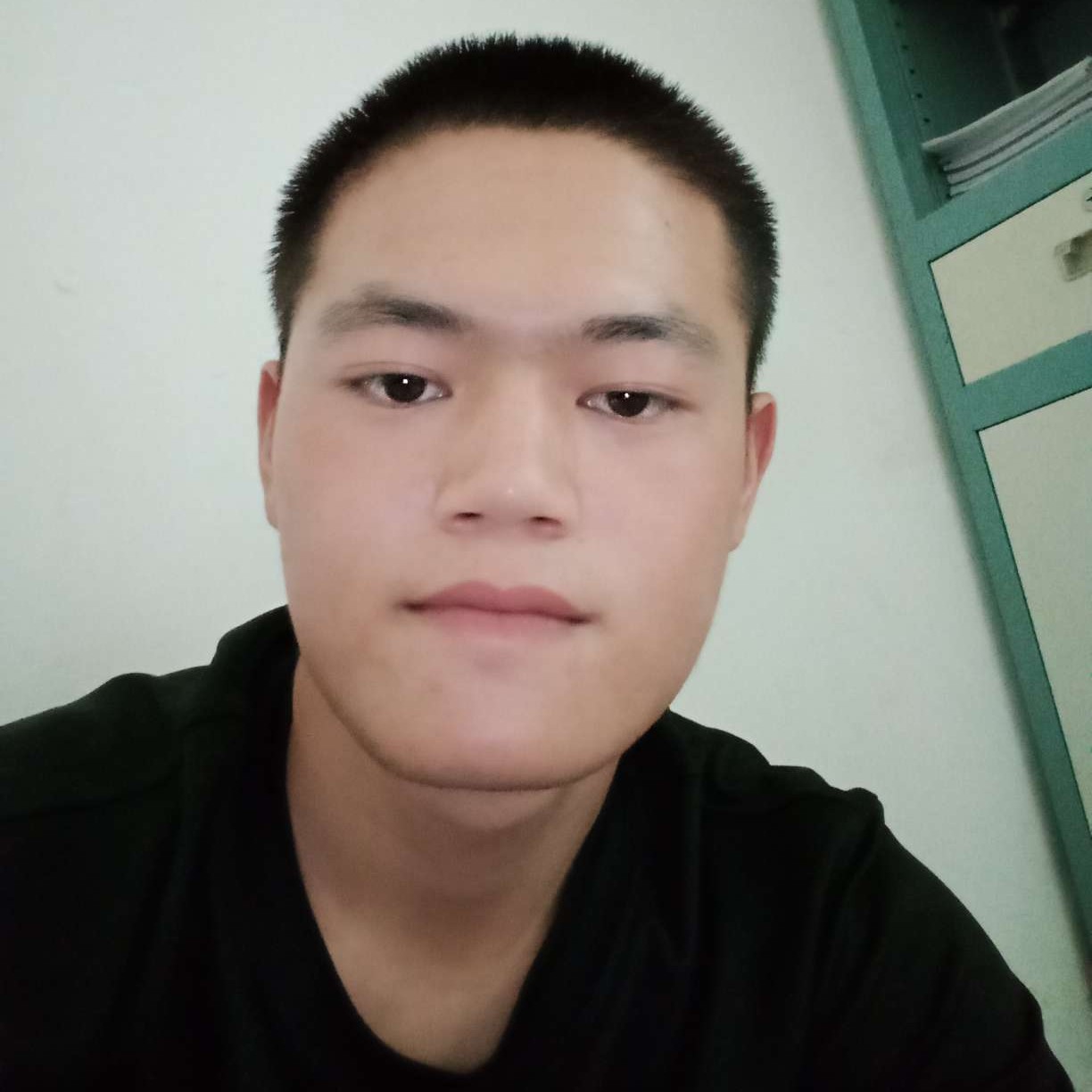 机器猫闻活力的照片
