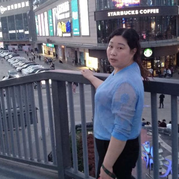 宝马等待孤独的照片