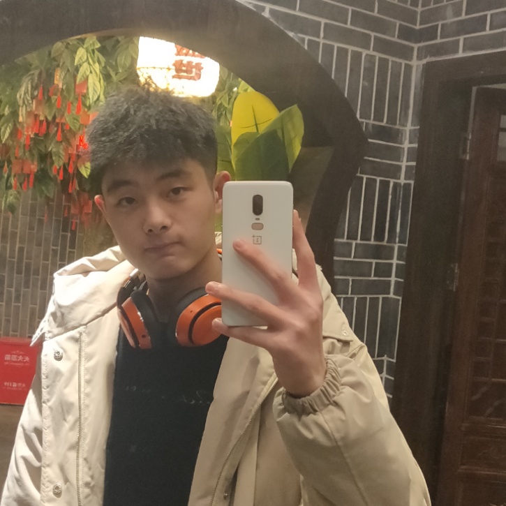 薛三岁的照片