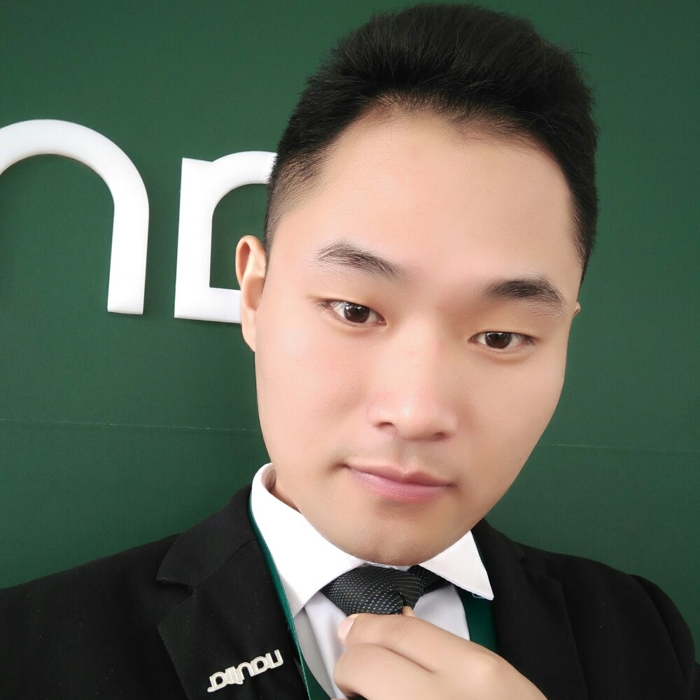仲少爱喝酸奶的照片