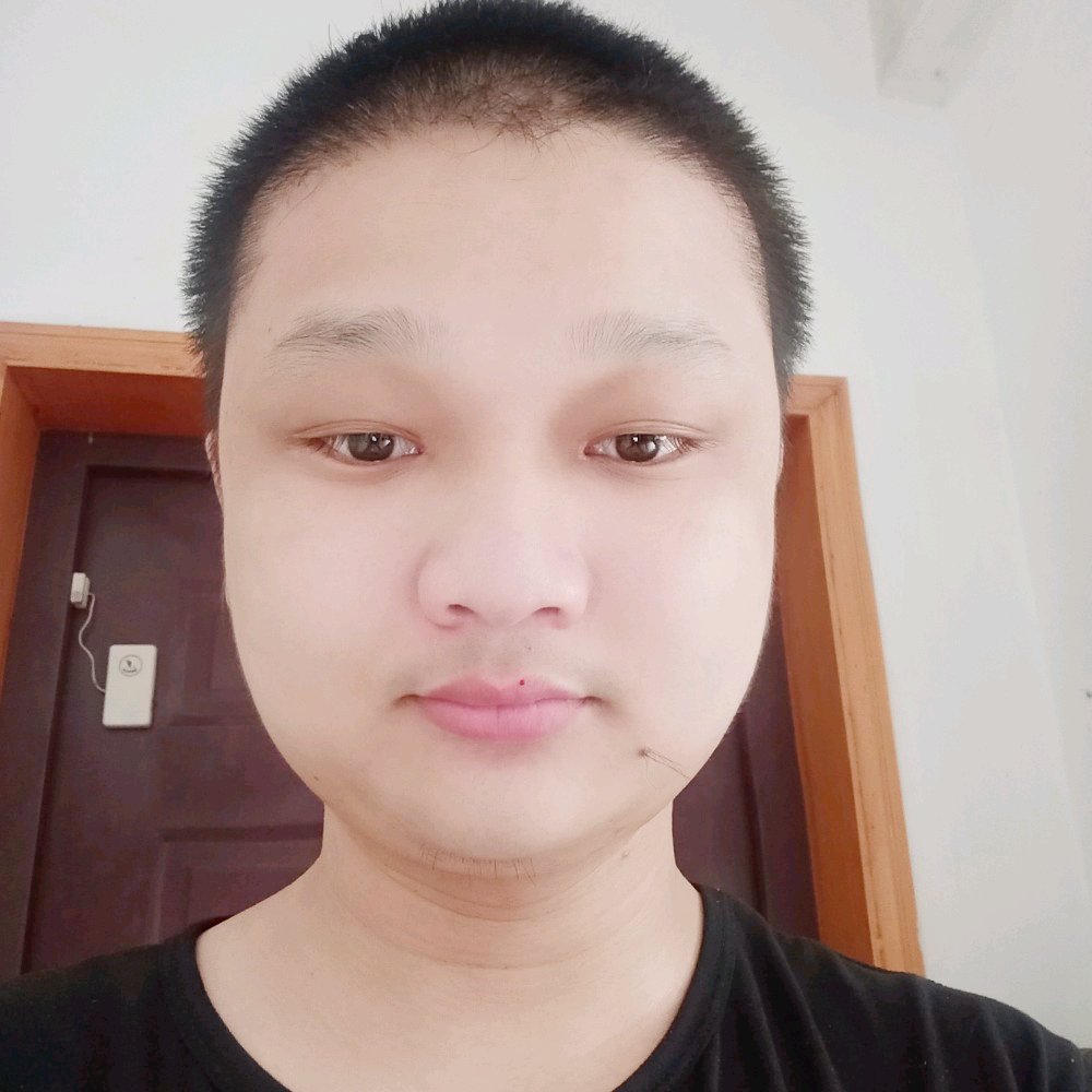 强健踢离歌的照片