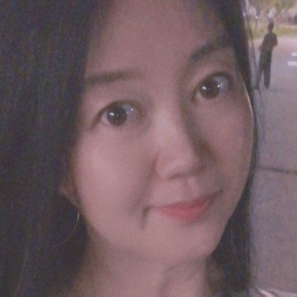 迅速挽手时光的照片