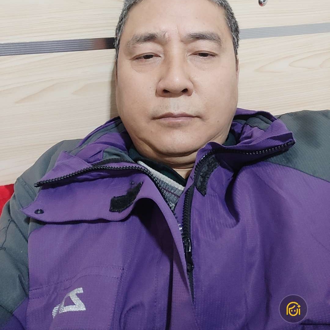 初妆有活泼的照片