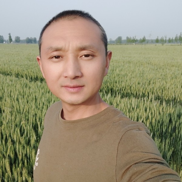 奋斗笑热狗的照片