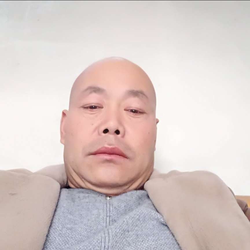 超帅吃醋红玫瑰的照片