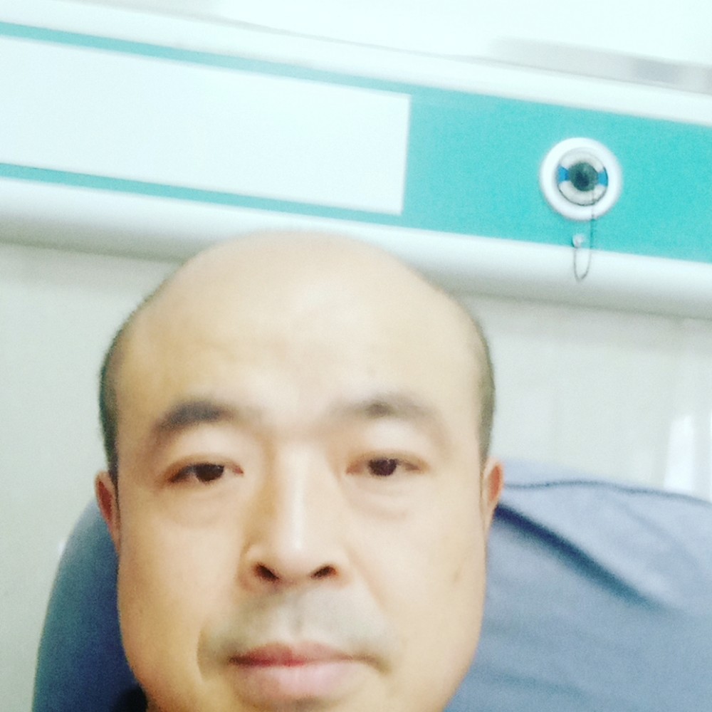 黄容强的照片