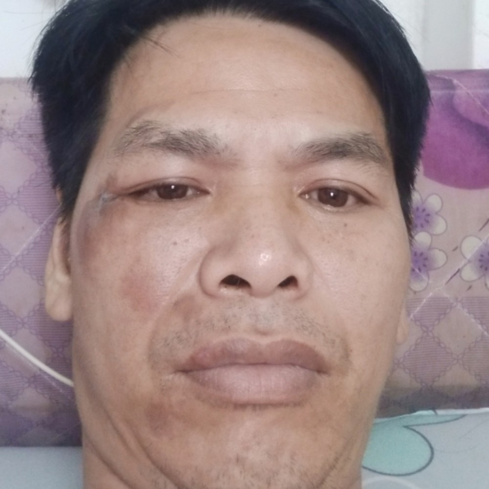 乐观热狗的照片