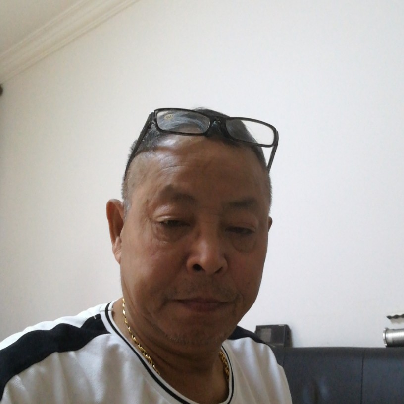 四眼皮的照片