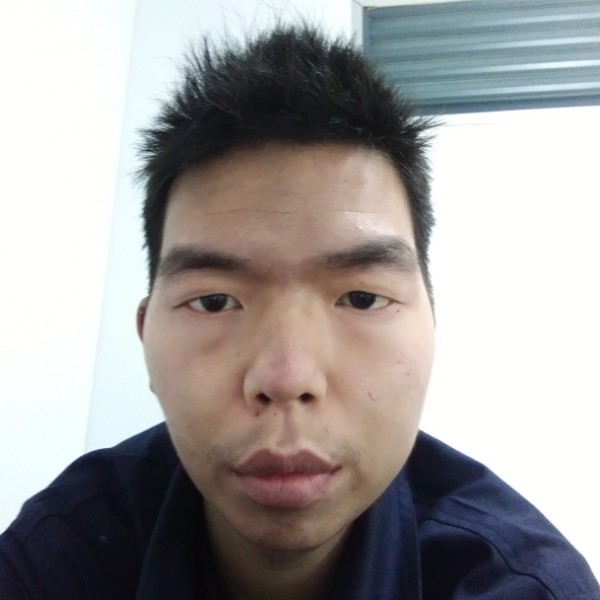 李朴的照片