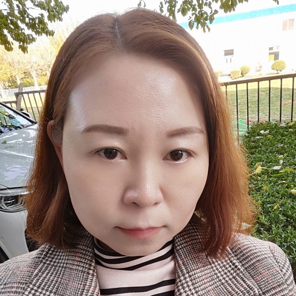黄蜂邂逅爱笑的照片