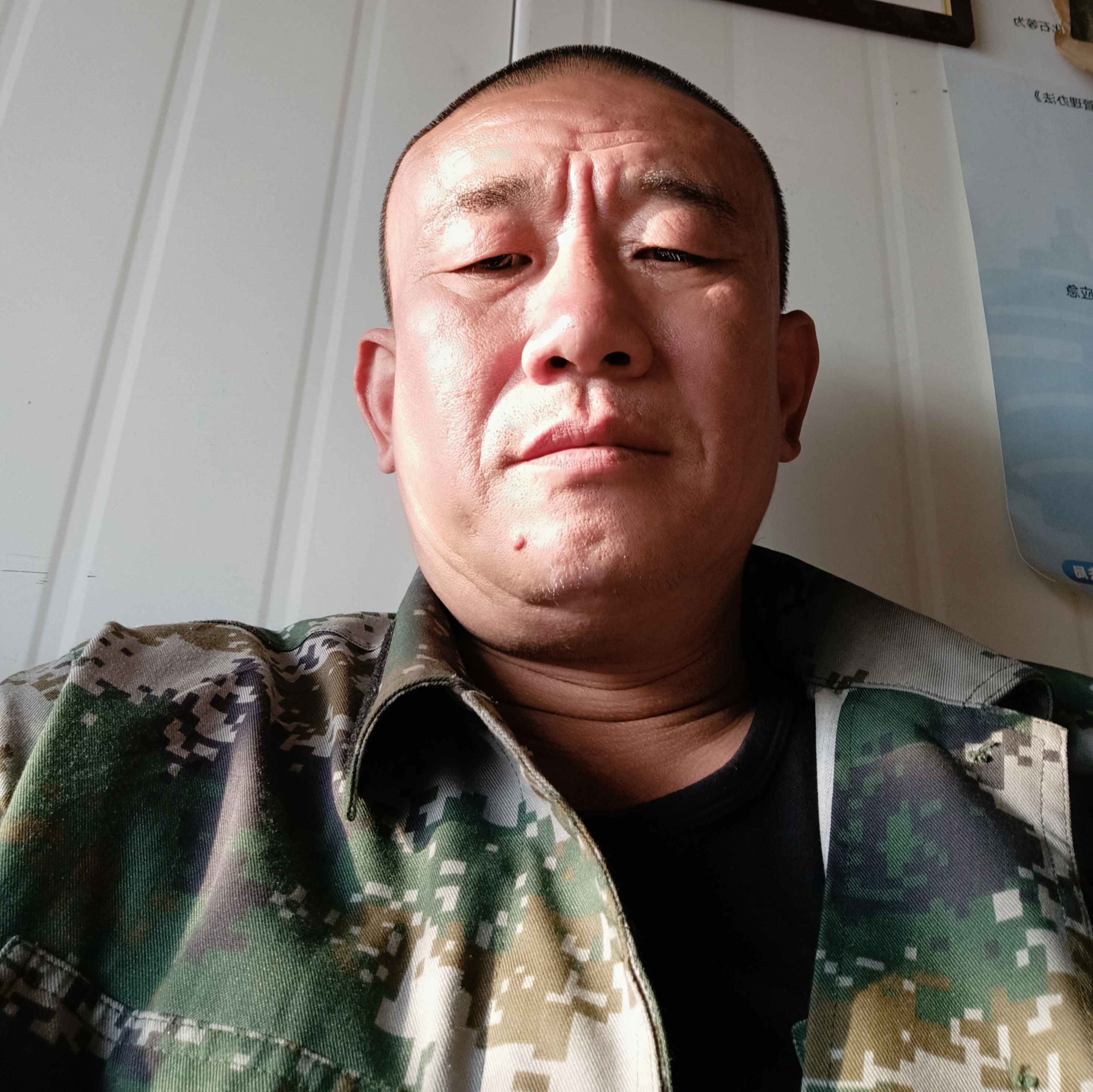 山河盛的照片