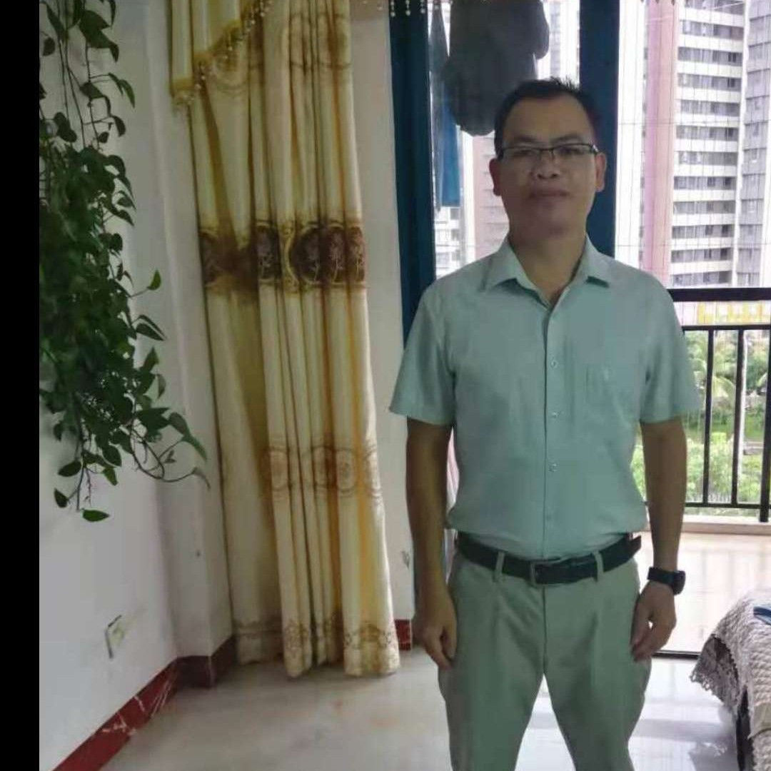虚幻浅吻台灯的照片