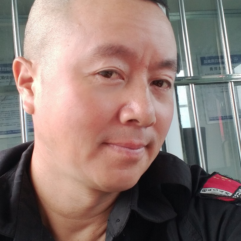 激昂蹁跹蘩藜的照片