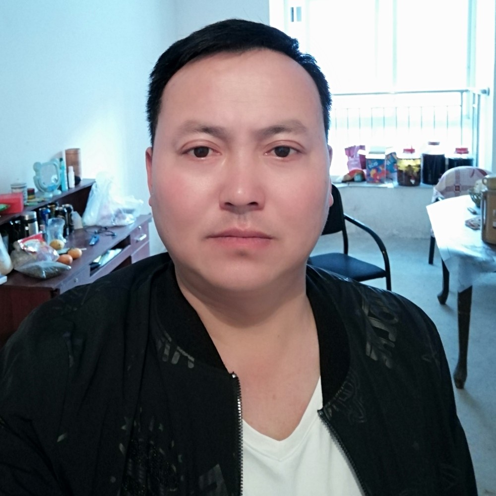醉月向淡定的照片