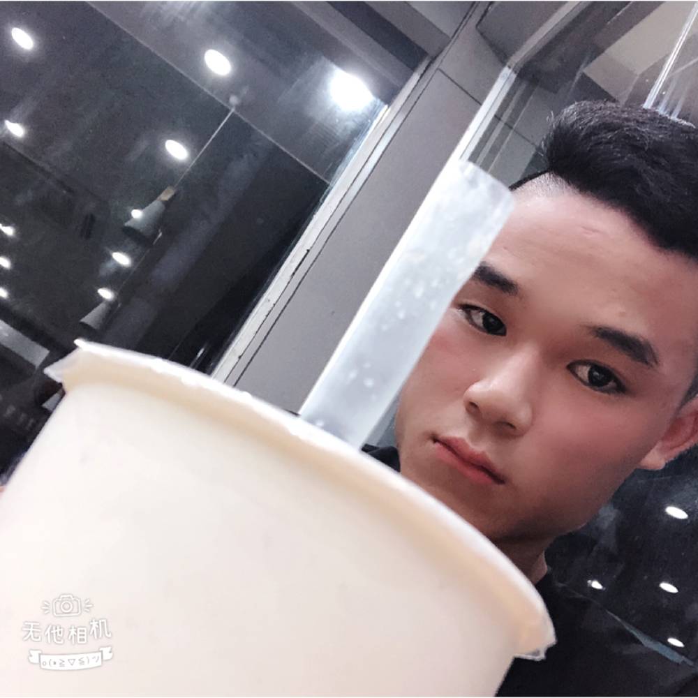 畅快西装。的照片