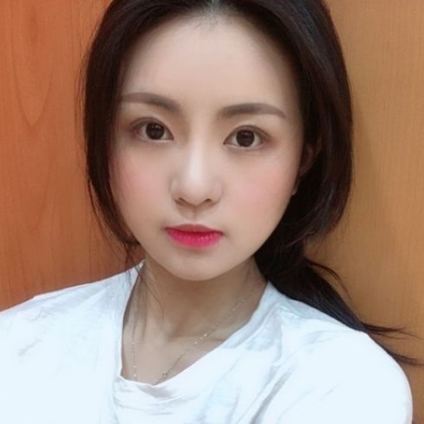 朴素演变青栀的照片