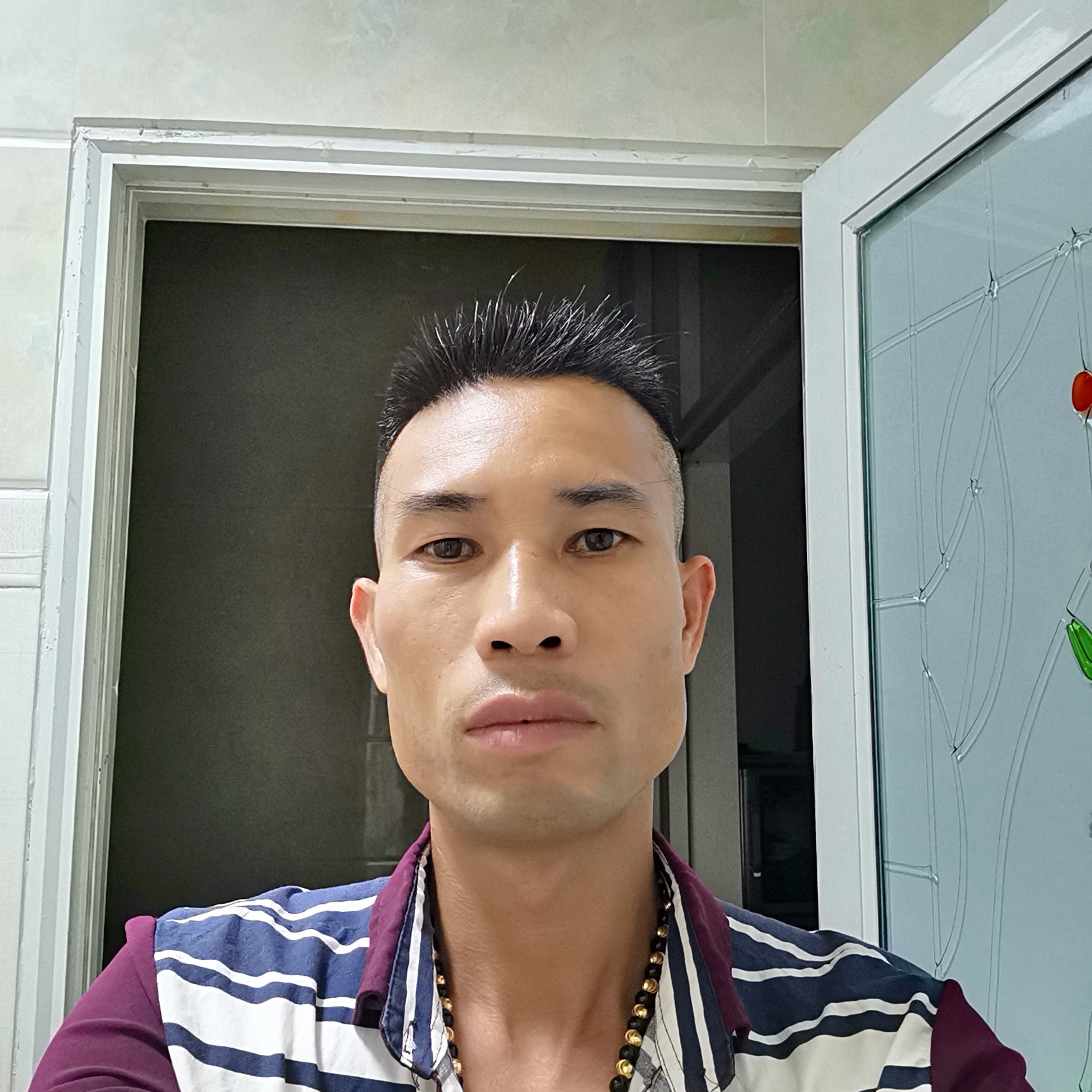 慈祥邂逅仙人掌的照片