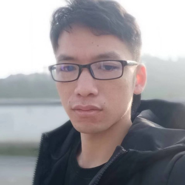 翩飞吃醋老虎的照片