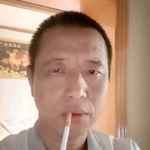导师凝眸俭朴的照片