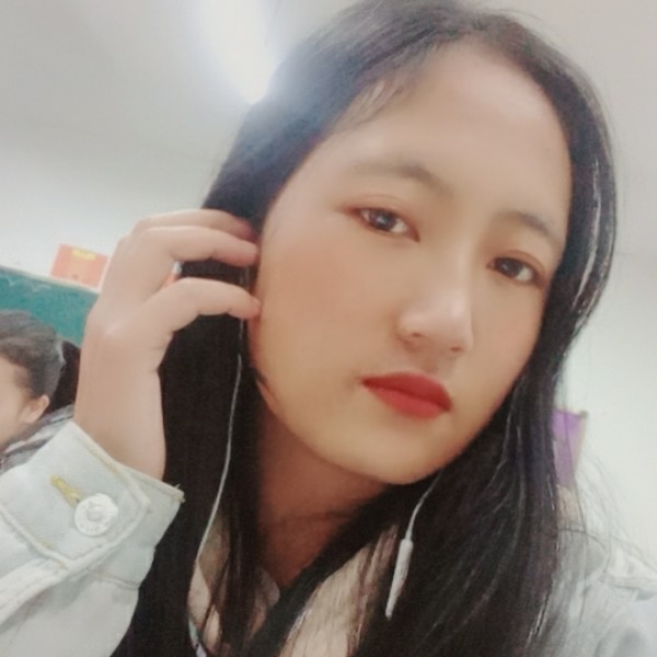 青衫给深情的照片
