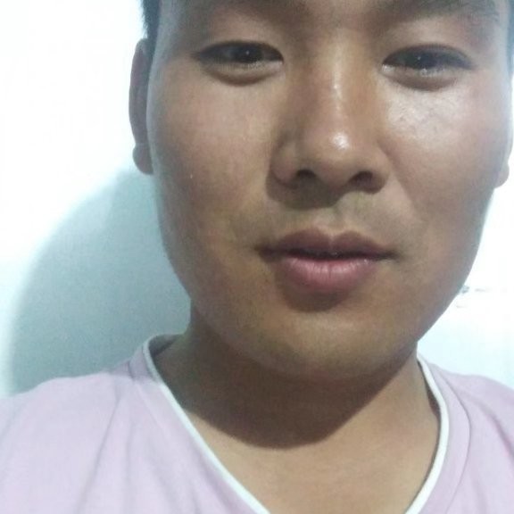 故事深拥想人陪的照片
