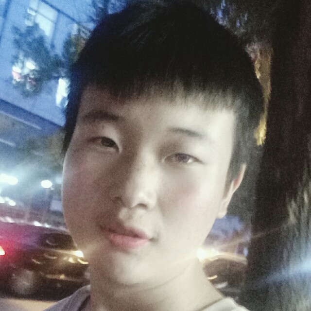 开放爱恋耳机的照片