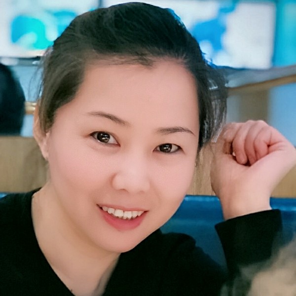 陌颜清爽的照片