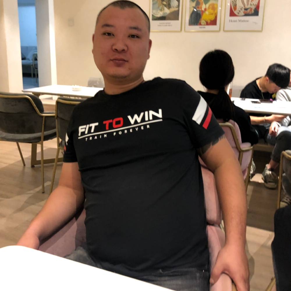 游绥的照片
