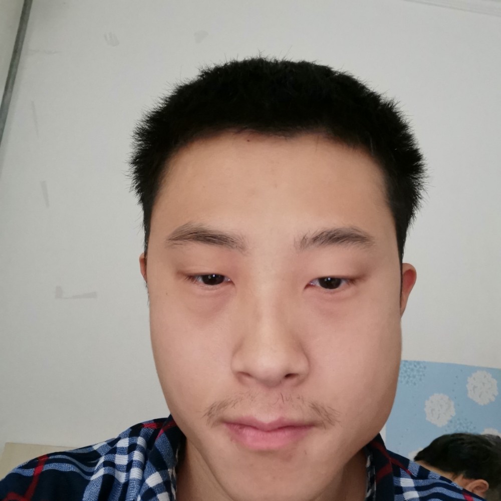 齐岩的照片